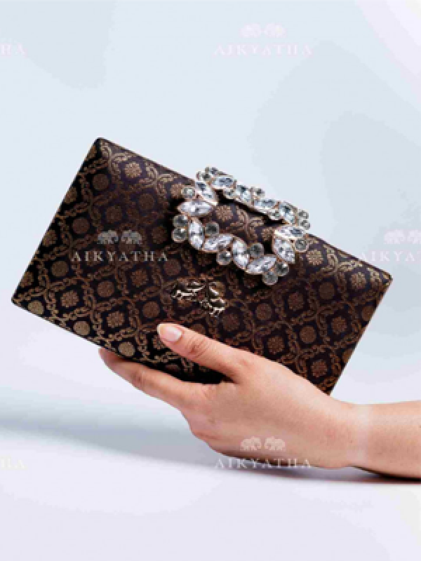 Aikyatha Black Kanjivaram Clutch - 0033N600190103