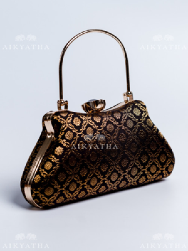 Aikyatha Black Kanjivaram Clutch - 0033N600228045