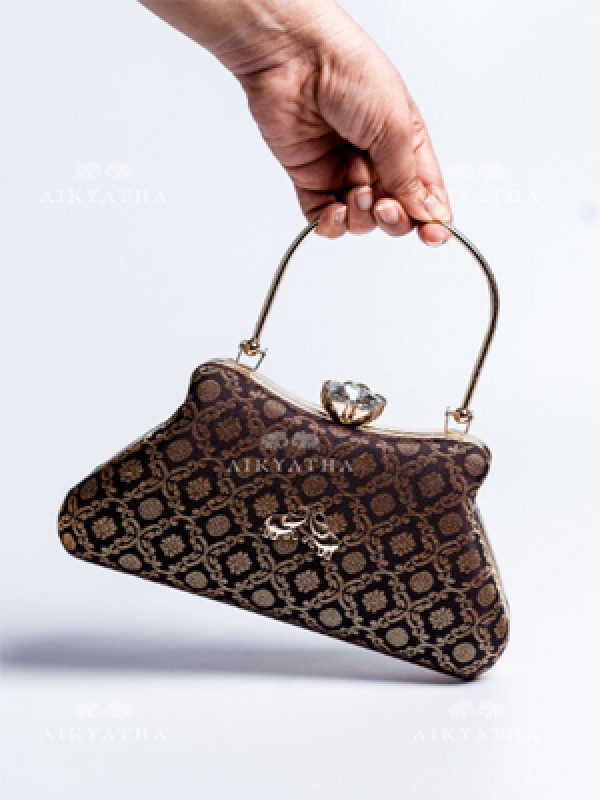 Aikyatha Black Kanjivaram Clutch - 0033N600228045