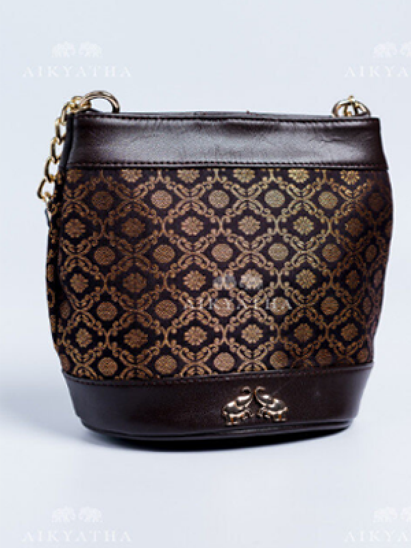Aikyatha Black Kanjivaram Potli - 0033N600191051