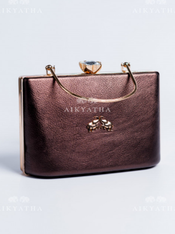 Aikyatha Leather Clutch - 0033N600190038