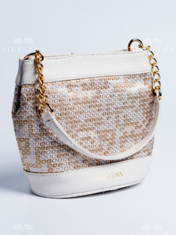 Aikyatha Off - white Banarasi Potli - 0033N600191067
