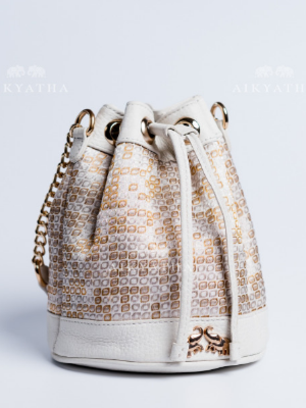 Aikyatha Off - White Banarasi Potli - 0033N600228007