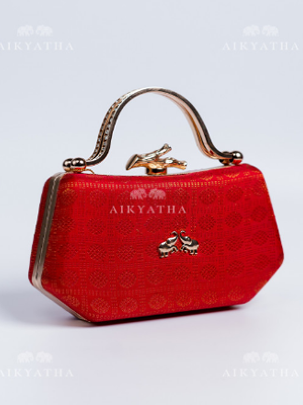 Aikyatha Red Kanjivaram Clutch - 0033N600315042