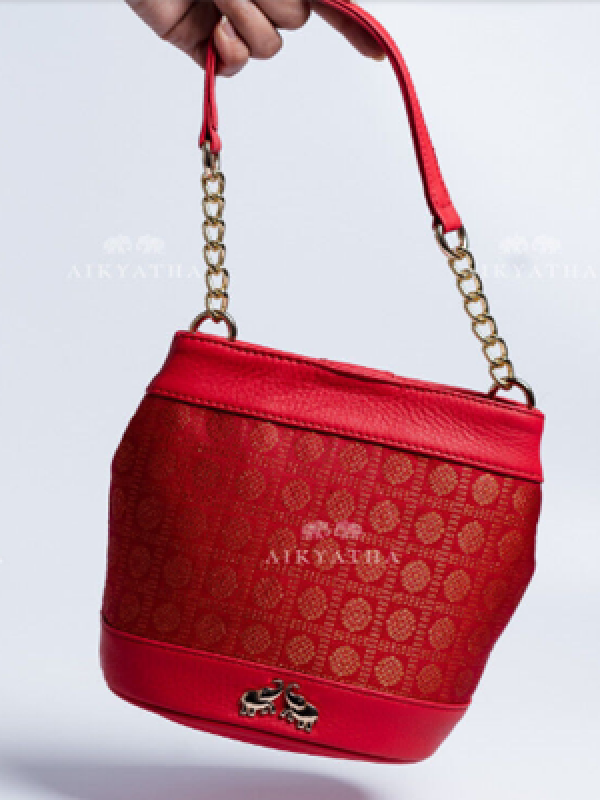 Aikyatha Red Kanjivaram Potli - 0033N600191047
