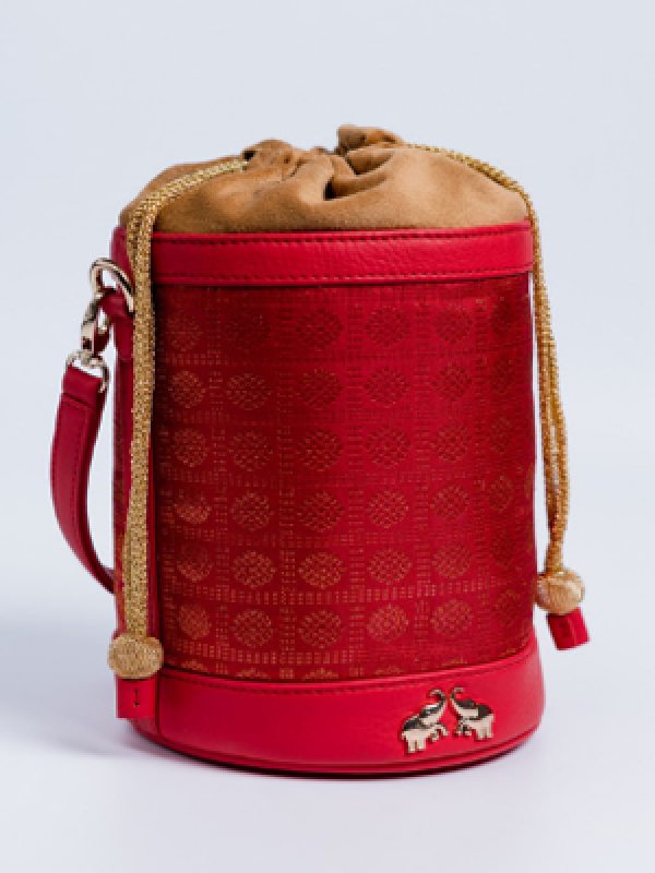 Aikyatha Red Kanjivaram Potli - 033N600191003
