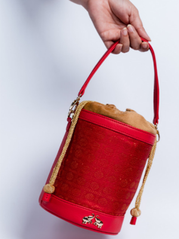 Aikyatha Red Kanjivaram Potli - 033N600191003