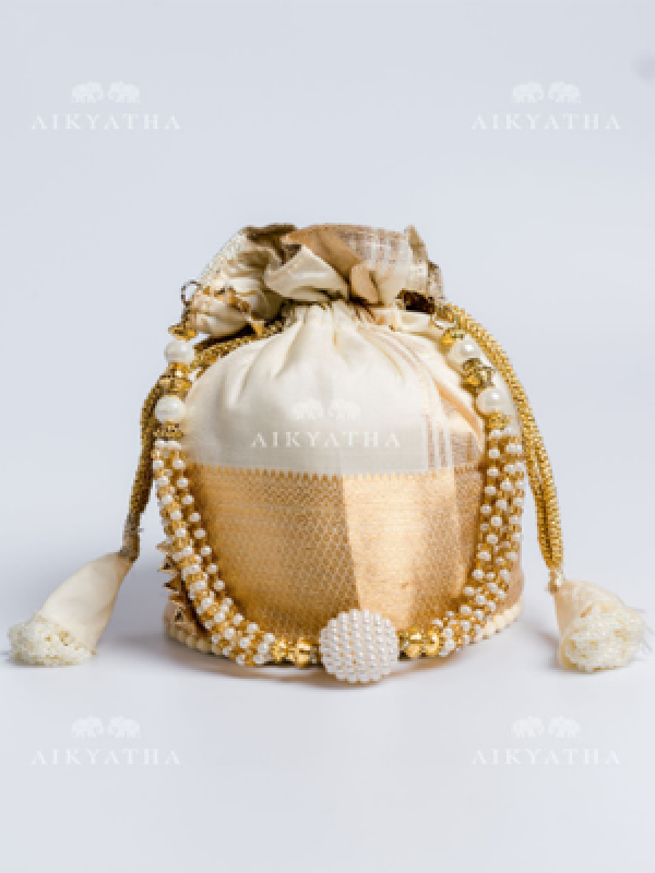 Aikyatha White and Gold Silk Potli - 0029N600543005
