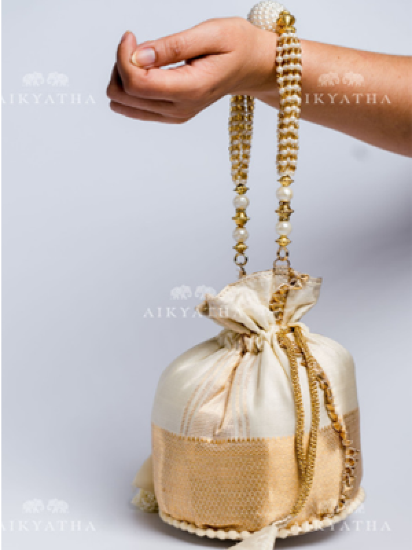 Aikyatha White and Gold Silk Potli - 0029N600543005