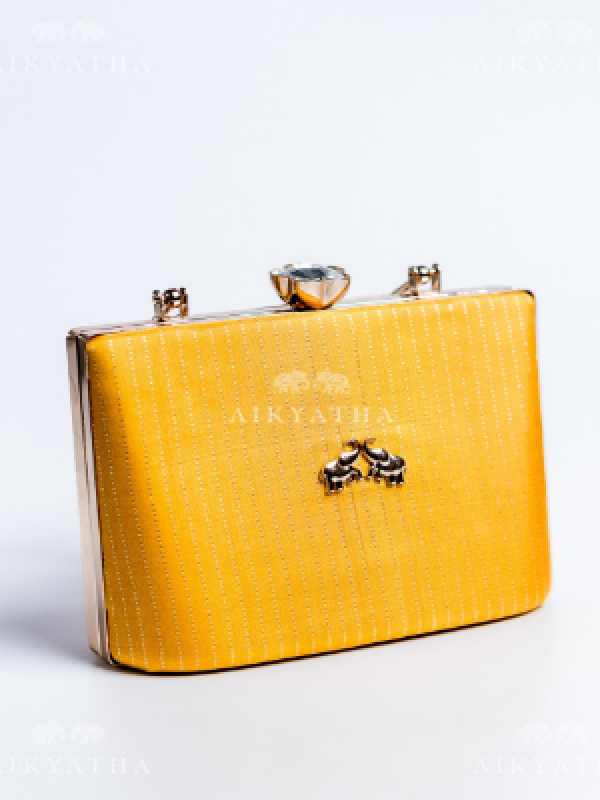 Aikyatha Yellow Kanjivaram Clutch - 0033N600328012