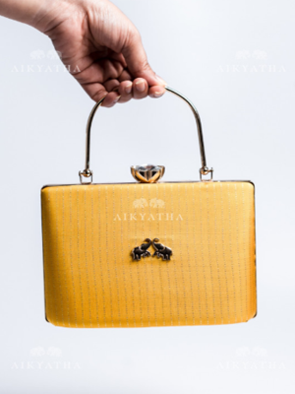 Aikyatha Yellow Kanjivaram Clutch - 0033N600328012