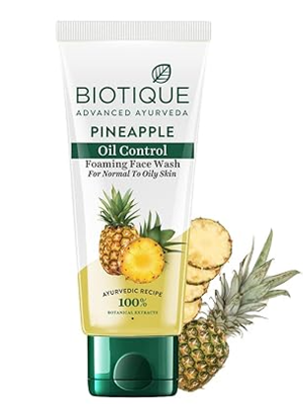 Biotique Pineapple Oil Control Foaming Face Wash | Hydrates dry skin | Eliminates Excess Oil | Evens Skin Tone | 100% Botanical Extracts | Suitable for All Skin Types | 150ml