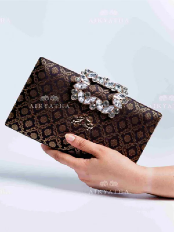 Aikyatha Black Kanjivaram Clutch - 0033N600190103
