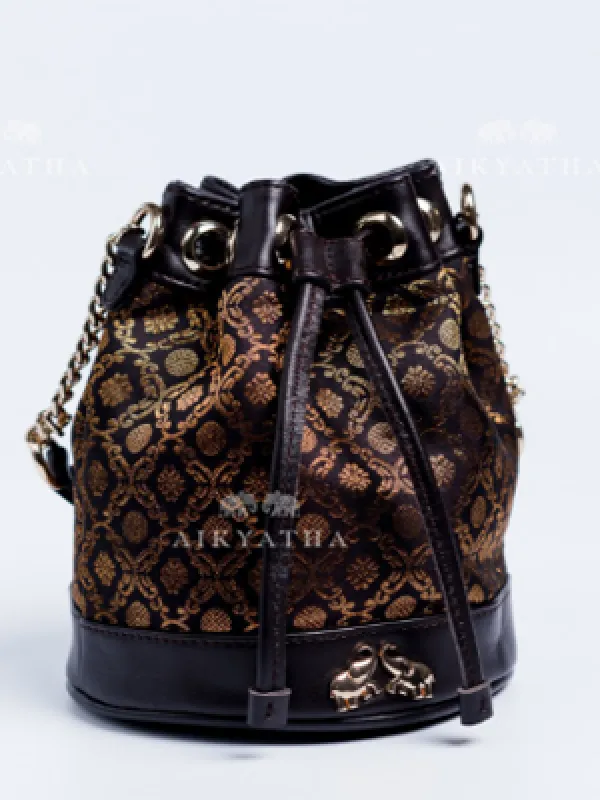 Aikyatha Black Kanjivaram Potli - 0033N600228036