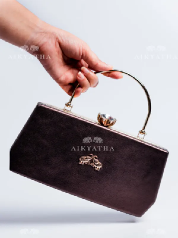 Aikyatha Brown Leather Clutch - 0033N600190015