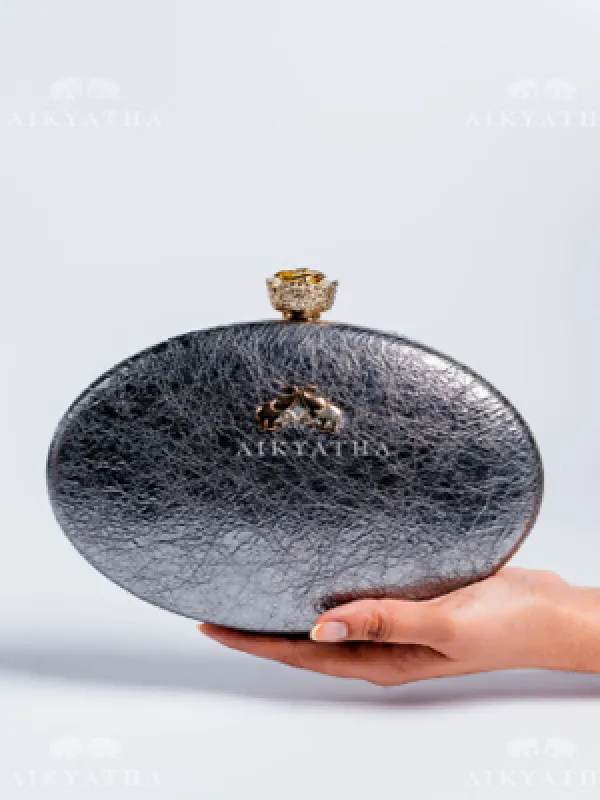 Aikyatha Grey Leather Clutch - 0033N600190050