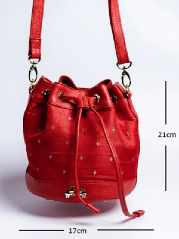 Aikyatha Red Banarasi Potli - 0033N600328031