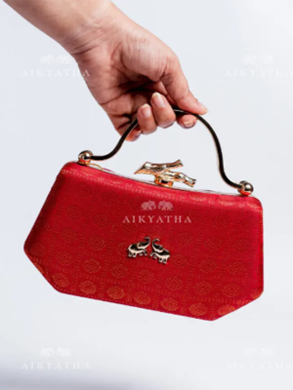 Aikyatha Red Kanjivaram Clutch - 0033N600315042