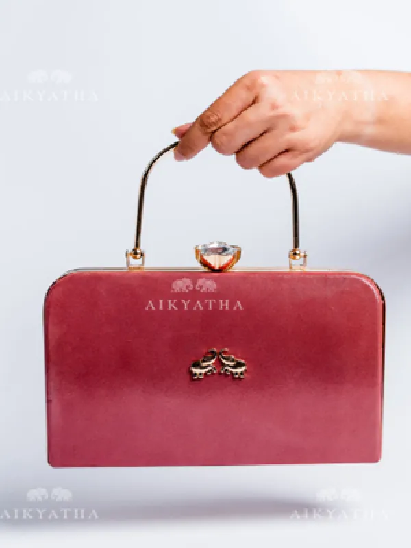 Aikyatha Red Leather Clutch - 0033N600190042
