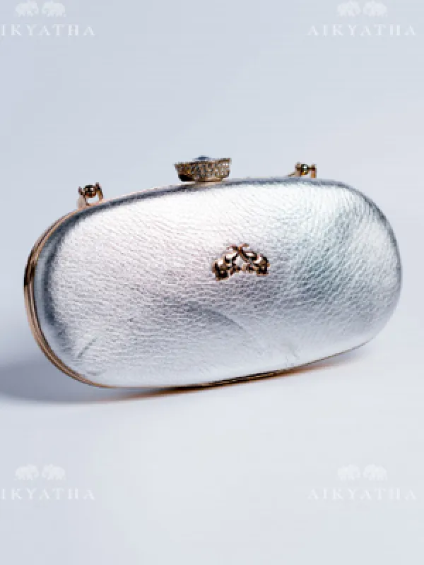 Aikyatha Silver Leather Clutch - 0033N600190026